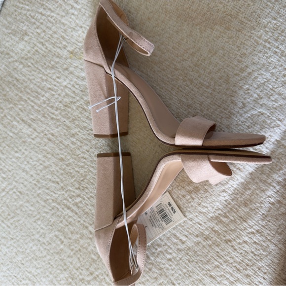 NWT a new day Women's Nude Block Heel Sandals 7 - Picture 4 of 4